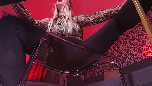 Sembang XXX Secara Langsung Blonde-Goddess