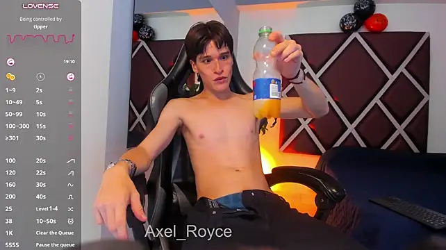 Chat +18 de Axel_Royce ao vivo