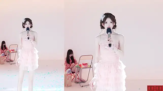 צ'אט XXX בשידור חי של TNT-cdc