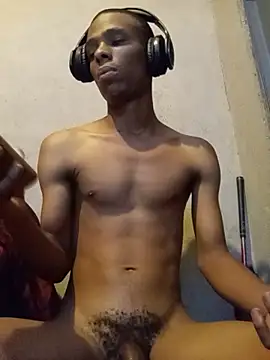 BbcCaramelXx Show in webcam