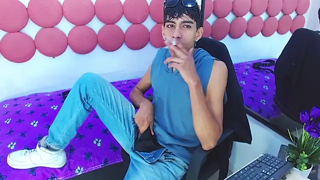 צ'אט XXX בשידור חי של Drake_Jack