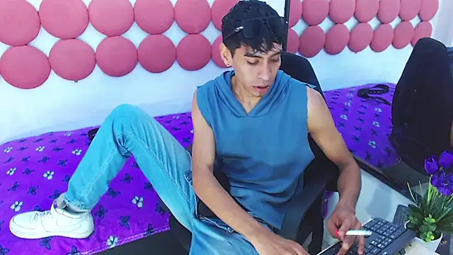 Drake_Jack live XXX chat