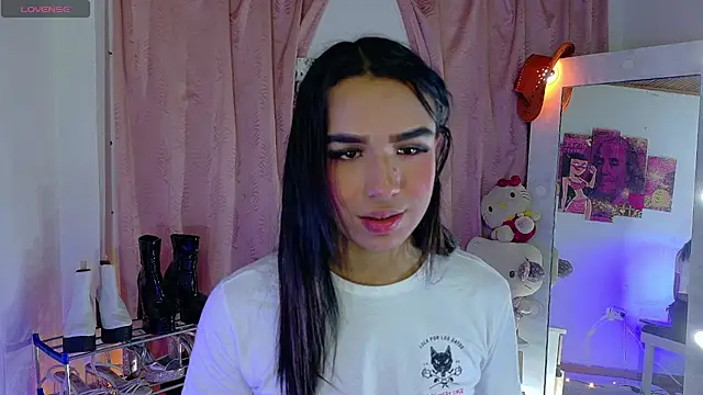 candyy_13 élő XXX-chatje
