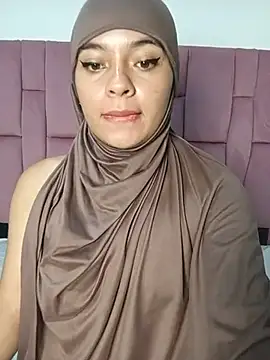 Samira_1 élő XXX-chatje