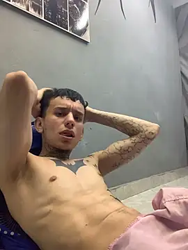 TheBatMansion's Live XXX Chat