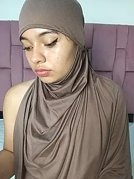 Samira_1 élő XXX-chatje