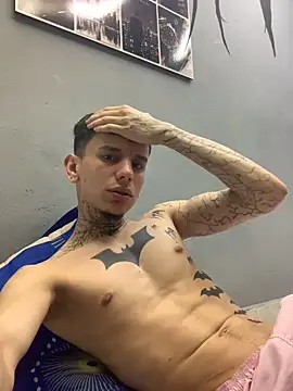 Chatroom XXX en direct de TheBatMansion