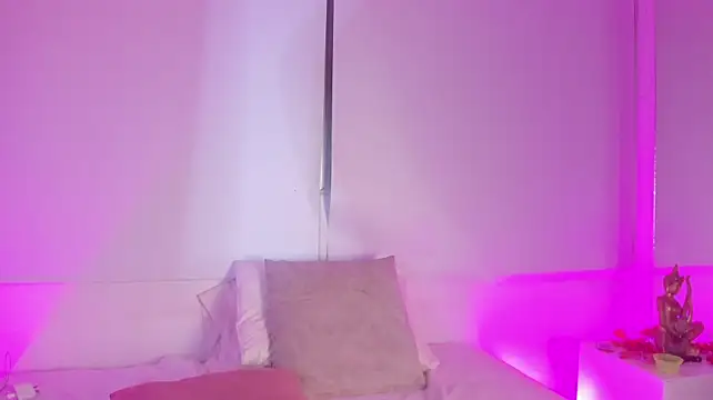 GabrielaSuarez_ élő XXX-chatje
