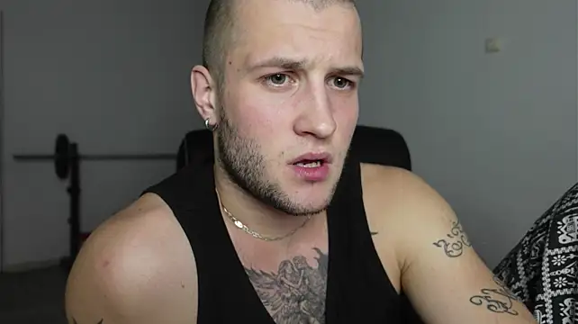 Igor_Wilde élő XXX-chatje