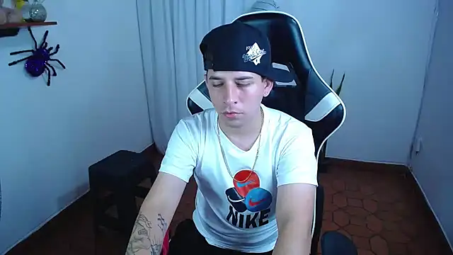420Liam: απευθείας συνομιλία ΧΧΧ