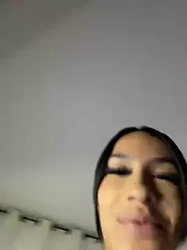 Chat +18 de Miaa_love6969 ao vivo