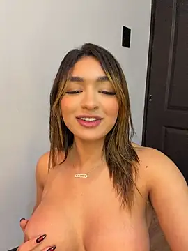 Chat +18 de jenn_fit ao vivo