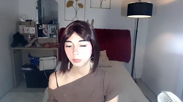 hugecockpaula Live XXX-Chat