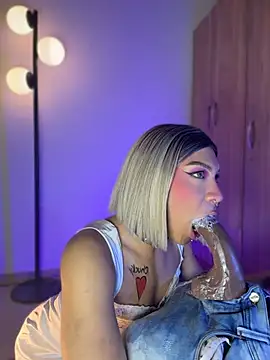Czat XXX na żywo – Andy_Blake_