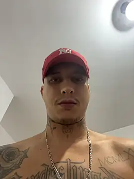 Chat +18 de Ttinho ao vivo
