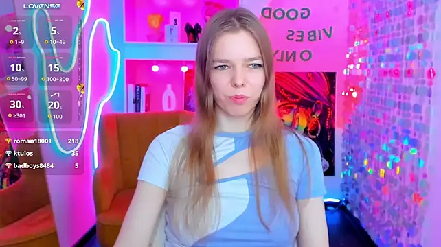 TinaTayylor's Live XXX Chat