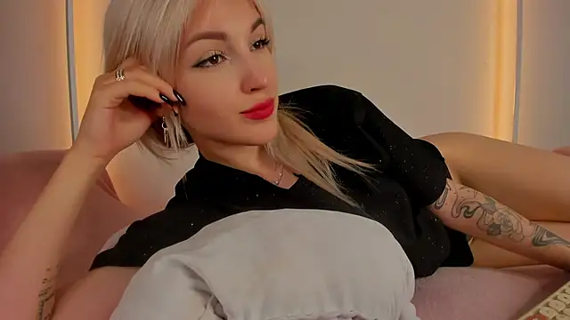 LisaFoxyMe Chat XXX in diretta