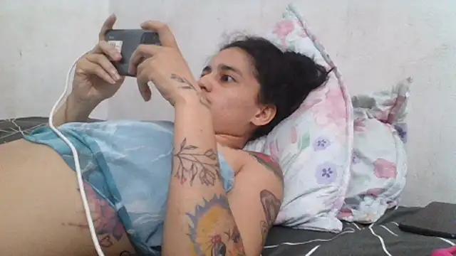 แชท XXX สดของ girl_tits