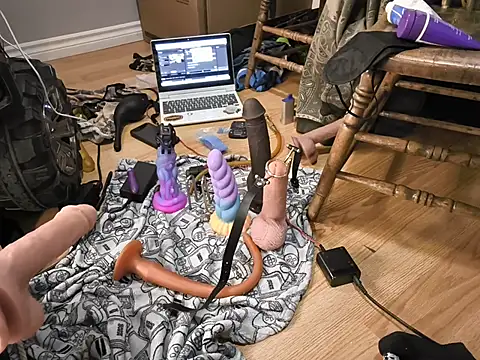 Mr-A-YourSlut's Live XXX Chat