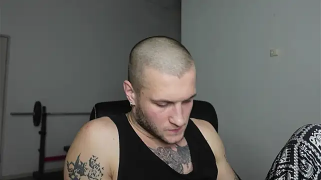 Chat XXX ao vivo de Igor_Wilde