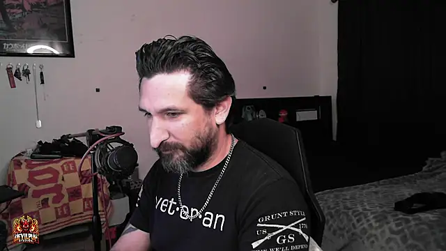 Онлайн чат XXX DevilPup75_