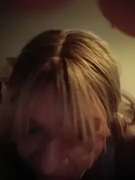 deedeedoll82222 Pertunjukan Webcam