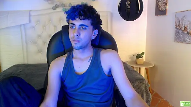 noah_bluex's Live XXX Chat
