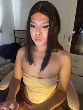 Plaxxxtique Live XXX-Chat
