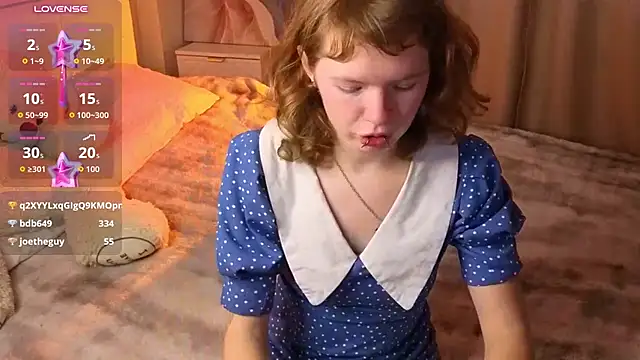 VioletDesiree élő XXX-chatje