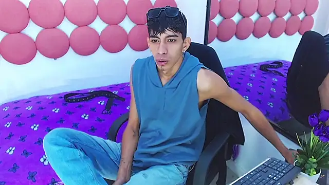 Drake_Jackn Live XXX chat