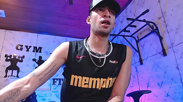 แชท XXX สดของ DrakeNeumann