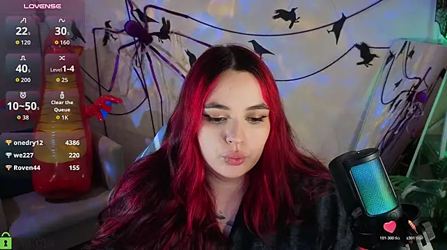Mia_R0ss élő XXX-chatje