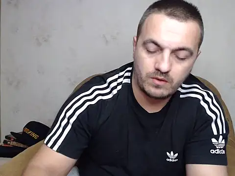 XXX chat uživo modela MasterTaylor