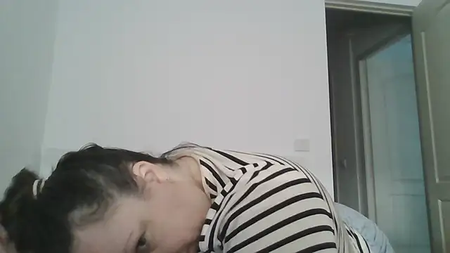 WendyRhoades Adlı Modelin Canlı XXX Sohbeti
