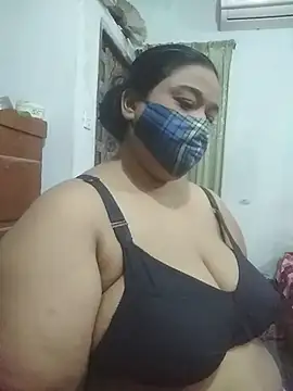 Chat XXX en directo de momo_loves