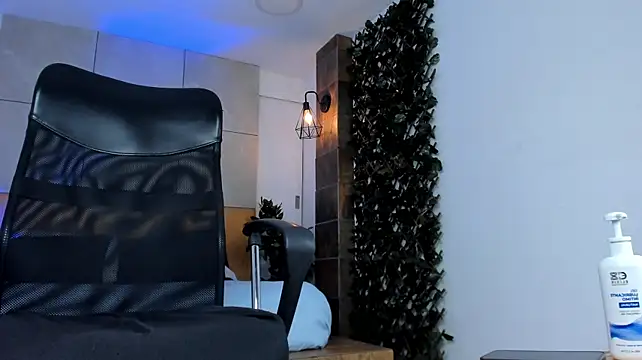 Chat +18 de B_Wild ao vivo
