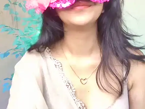 Kuchu_Puchuuu élő XXX-chatje