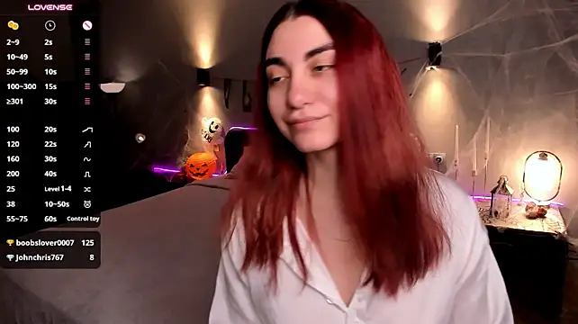 Czat XXX na żywo – hannacheekss_