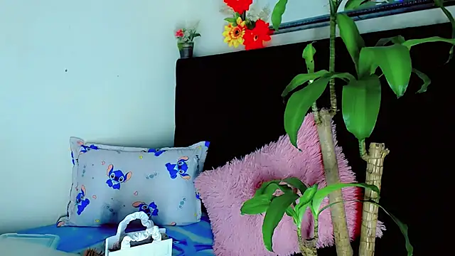 NathalialLooes Chat XXX live