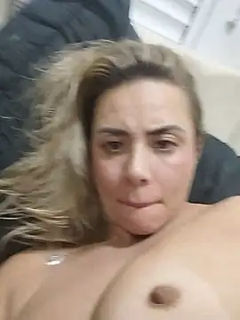 XXX chat uživo modela GrowingHotfoot