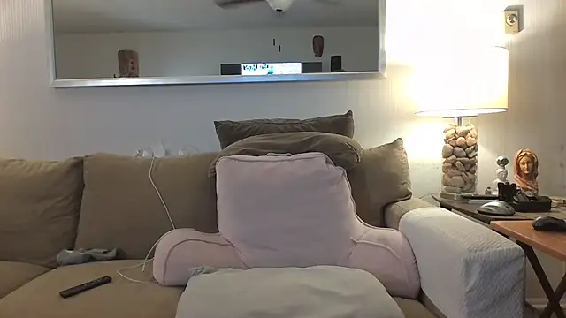 The_Man_Who_Was_Invisible – Naživo XXX chat