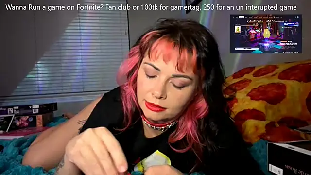 MarlaFknSinger Live XXX-Chat