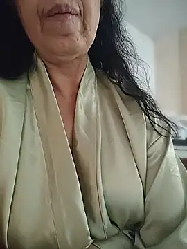NakedMILFx élő XXX-chatje
