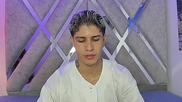 Show modela dominic_connor na web-kameri