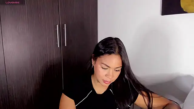 MissIsabellaV élő XXX-chatje