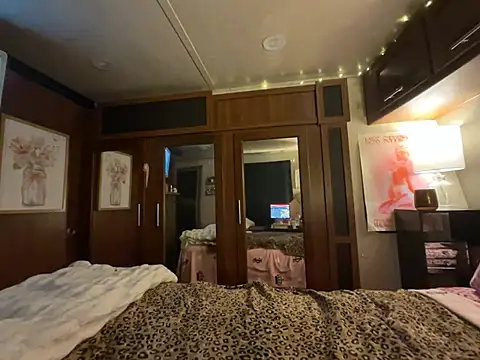 แชท XXX สดของ scarletteefoxx0x0