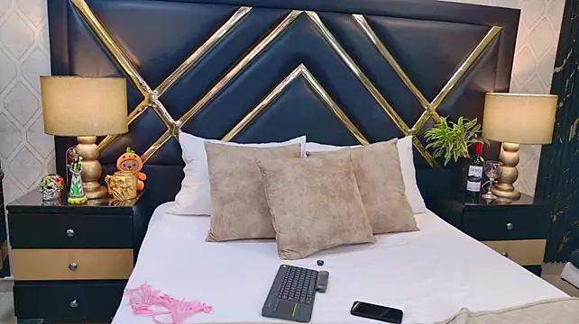 LaurenHazell's Live XXX Chat