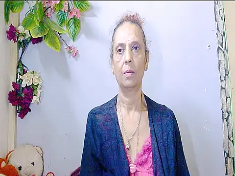 Hot_queen58 Adlı Modelin Canlı XXX Sohbeti