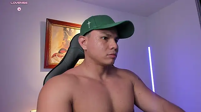 RoyConstance Chat XXX live
