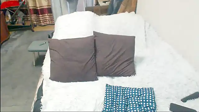 sex2n Live XXX chat